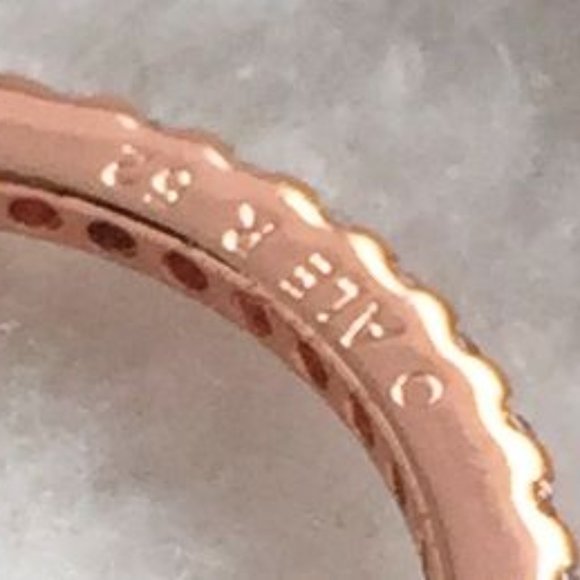 NWOT Pandora Rose Gold Square Dazzling Timeless Ring - Picture 3 of 4